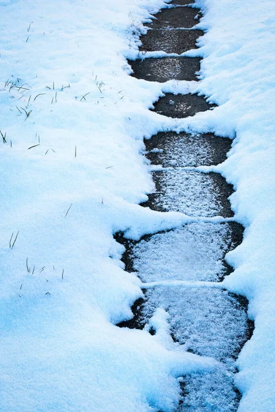 Sezónní Pozadí Téměř Sněhobílý Betonový Chodník — Stock fotografie