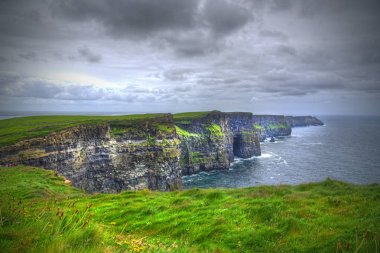 Moher İrlanda'nın kayalıklarla