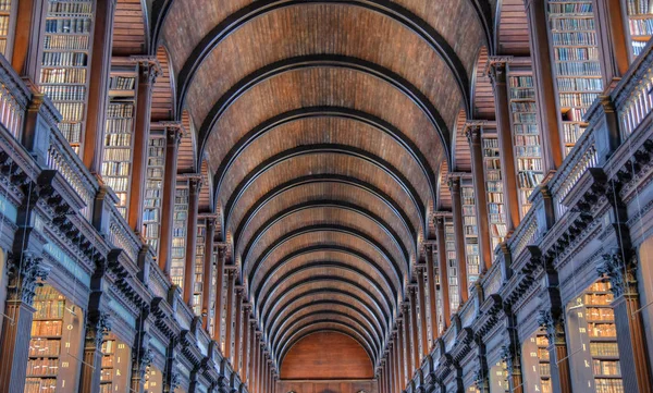 Dublin Irlande Mai 2017 Longue Salle Ancienne Bibliothèque Trinity College — Photo