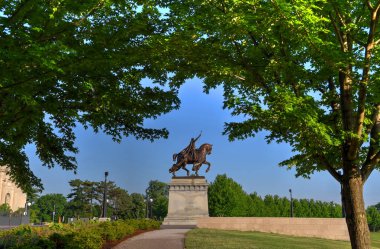 Fransa Kralı Ix. Louis'in St. Louis heykelinin apotheosis'i, St. Louis'in adaşı, Missouri Forest Park, St. Louis, Missouri.