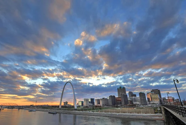 Louis Missouri Skyline Arco Gateway Ponte Eads — Fotografia de Stock