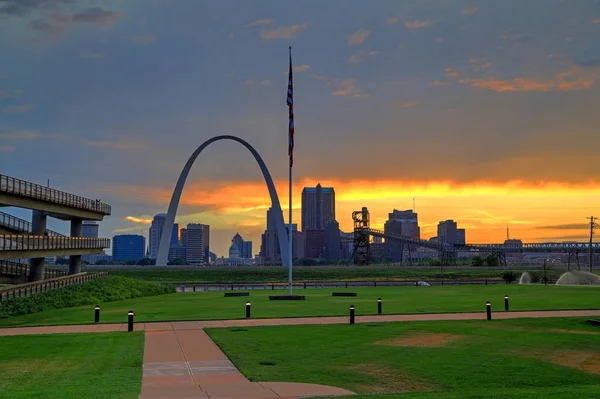 Louis Missouri Gateway Arch — Stok fotoğraf