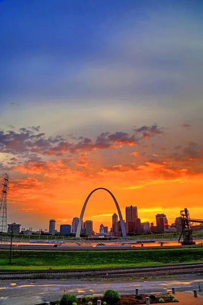 在密苏里州圣路易斯大拱门 — 图库照片