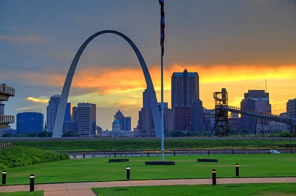 Louis Missouri Gateway Arch — Stok fotoğraf