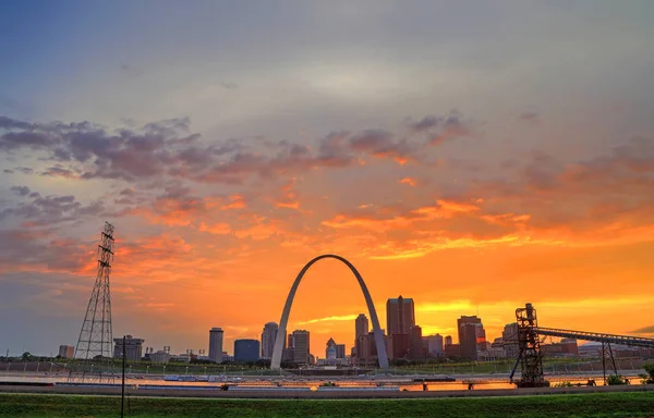 Louis Missouri Gateway Arch — Stok fotoğraf