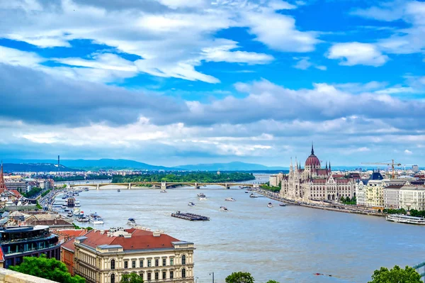 Utsikt Över Budapest Ungern Längs Donau Från Fiskarbastionen — Stockfoto