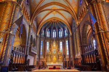 Budapeşte, Macaristan - 24 Mayıs 2019 - Budapeşte, Macaristan 'da bulunan ve daha çok bilinen adıyla Matthias Kilisesi' nin İçişleri Bakanlığı.