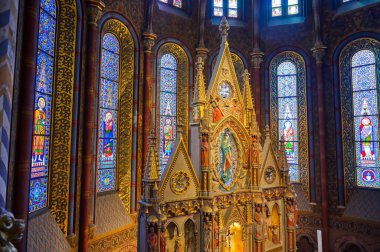 Budapeşte, Macaristan - 24 Mayıs 2019 - Budapeşte, Macaristan 'da bulunan ve daha çok bilinen adıyla Matthias Kilisesi' nin İçişleri Bakanlığı.