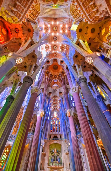 Barcelona Spanien Juni 2019 Interiören Huvudkapellet Sagrada Familia Som Började — Stockfoto