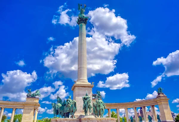 Jahrtausenddenkmal Auf Dem Heldenplatz Budapest Ungarn — Stockfoto