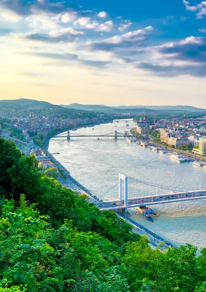 Pohled Dunaj Budapešti Maďarsko Gellert Hill Při Západu Slunce — Stock fotografie