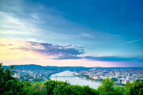 Uitzicht Langs Donau Van Boedapest Hongarije Vanaf Gellert Hill Bij — Stockfoto