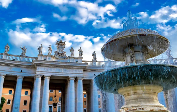 Peterskyrkan Och Peterstorget Ligger Vatikanstaten Nära Rom Italien — Stockfoto