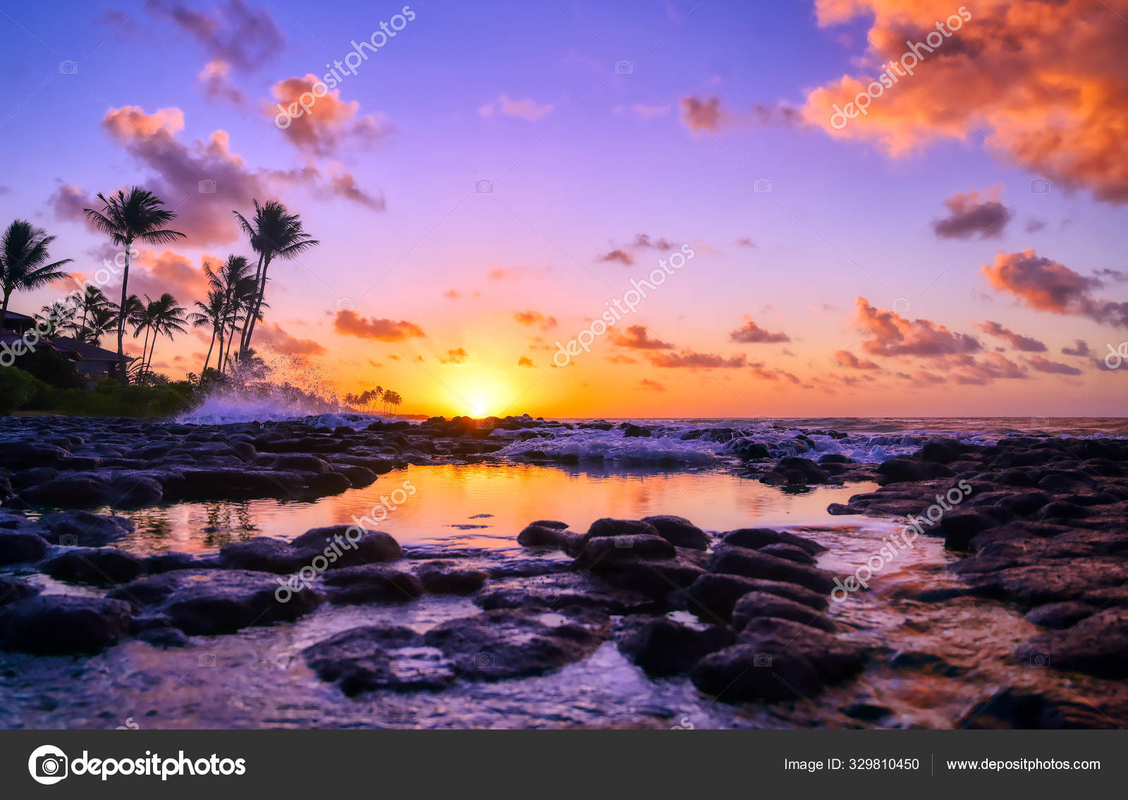 Sonnenaufgang Uber Der Kuste Von Kauai Hawaii Stockfotografie Lizenzfreie Fotos C Jbyard Depositphotos