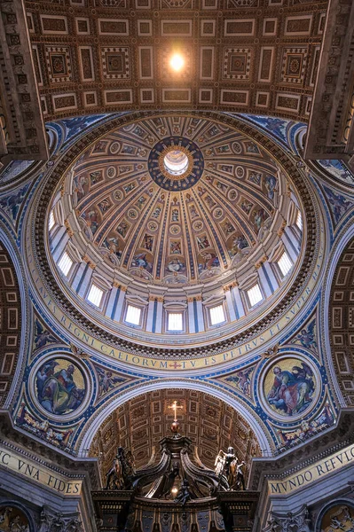 Βατικανό Μαΐου 2019 Εσωτερικό Της Βασιλικής Του Αγίου Πέτρου Στην — Φωτογραφία Αρχείου