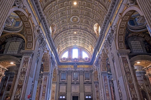 Βατικανό Μαΐου 2019 Εσωτερικό Της Βασιλικής Του Αγίου Πέτρου Στην — Φωτογραφία Αρχείου