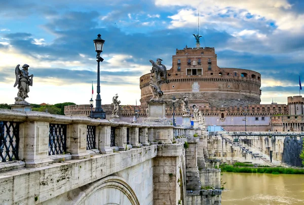 Castel Sant Angelo Angelo Bridge Located Tiber River Rome Italy — стоковое фото