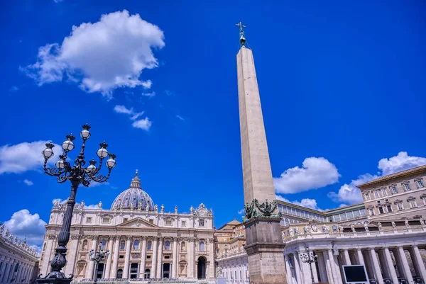 Vatikanstaten Maj 2019 Peterskyrkan Och Peterstorget Vatikanstaten Nära Rom Italien — Stockfoto