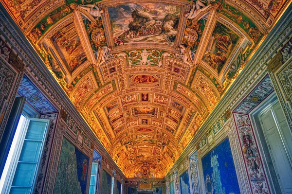 Vaticano Vaticano Maio 2019 Pinturas Nas Paredes Teto Museu Vaticano — Fotografia de Stock