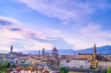 Floransa, İtalya 'daki Floransa Katedrali' nin gündüz görüntüsü.