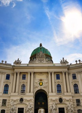 Viyana, Avusturya - 19 Mayıs 2019 - Hofburg Sarayı Avusturya 'nın Viyana kentinde bulunan Habsburg hanedanlığından bir saray kompleksi..