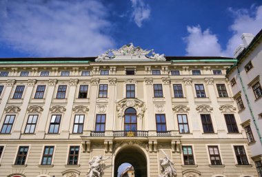 Viyana, Avusturya - 19 Mayıs 2019 - Hofburg Sarayı Avusturya 'nın Viyana kentinde bulunan Habsburg hanedanlığından bir saray kompleksi..