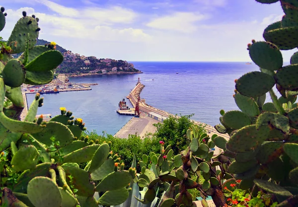 Маяк Порту Ниццы Средиземном Море Ницце Франция Вдоль Французской Ривьеры — стоковое фото
