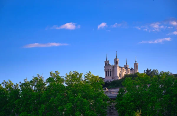 Basilikan Notre Dame Fourviere Med Utsikt Över Lyon Frankrike Och — Stockfoto