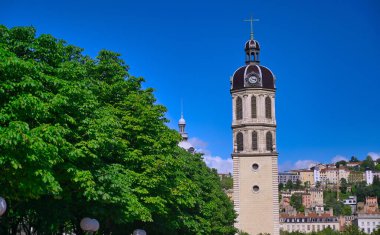 Lyon, Fransa 'nın merkezindeki Charity Hastanesi' nin çan kulesi..