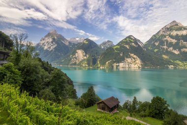 Lake Urner Gölü dört Kanton İsviçre'yakınındaki bir parçasıdır