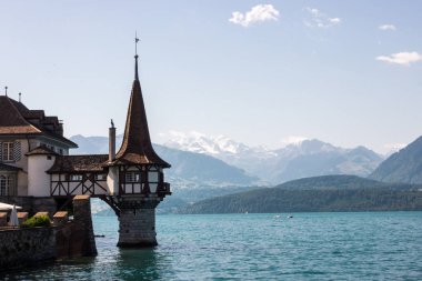 Thun İsviçre Thuner Gölü yakınındaki Oberhofen kalede