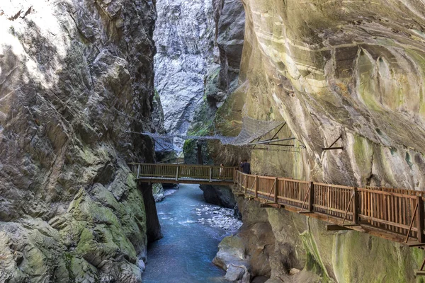 Valais Canton İsviçre Alpleri'nde Gorge Trient 
