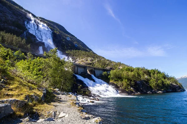 Cachoeira Latefossen Noruega — Fotografia de Stock