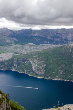 Norveç Dağları 'nın ilk bakış açısı