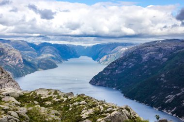 Norveç Dağları 'nın ilk bakış açısı