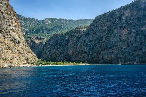 Kelebekler Vadisi iki bin mete foothill yer alan