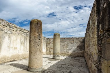 Tarihi anıt bir antik Mesoamerican şehir