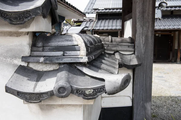 A beautiful design on the top of the pillar — Stock Photo, Image