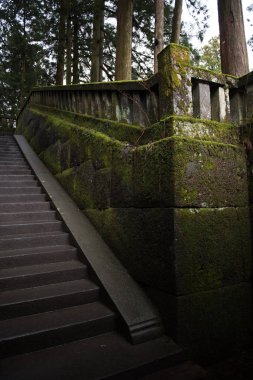 Tapınak eski merdiven