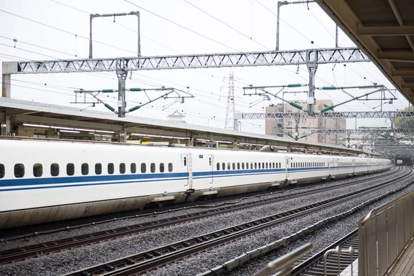 Trens em Shin Yokohama Station — Fotografia de Stock