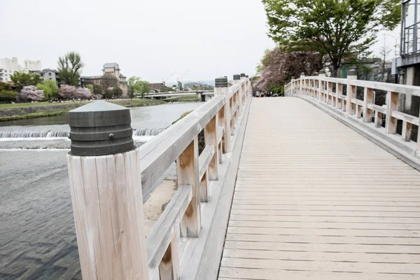 木制步行桥 — 图库照片