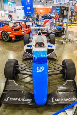 Moskova - Ağustos 2016: Renault 2.0 Smp üzerinde 20 Ağustos 2016 yılında Moskova, Rusya Mias Moskova Uluslararası Otomobil salonunda sunulan yarış Formula