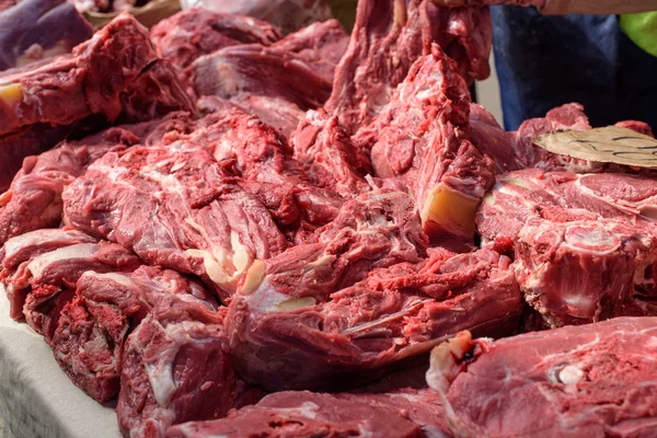 Carne bovina no mercado Fotografias De Stock Royalty-Free