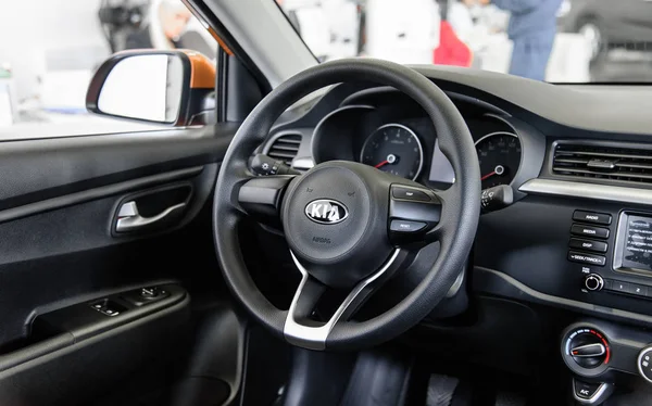 Novokuznetsk, Rússia - 24 de agosto de 2017: KIA Rio (Rio YB) interior — Fotografia de Stock