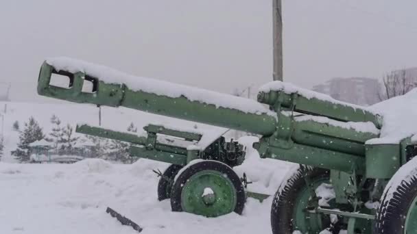 Novokuznetsk Ryssland December 2017 Militära Tungt Artilleri Sovjetunionen — Stockvideo