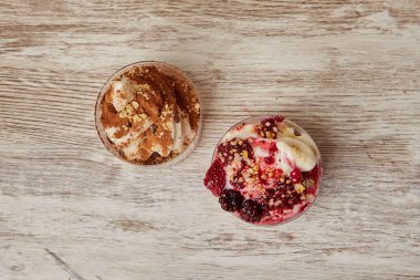 Ahududulu vejetaryen dondurma.