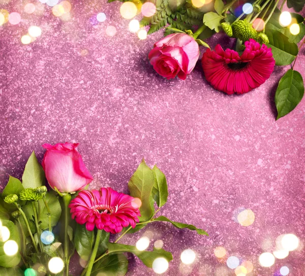 Prachtige roze rozen en gerbers — Stockfoto