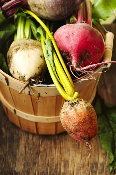 Beetroots on the wooden table — Stock Photo, Image