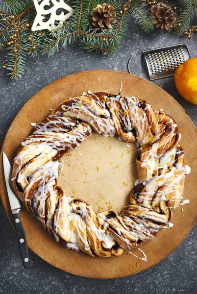 Kanel och socker babka krans — Stockfoto