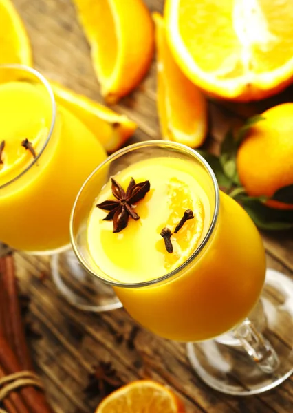 Bebida laranja quente. Punch laranja de inverno — Fotografia de Stock